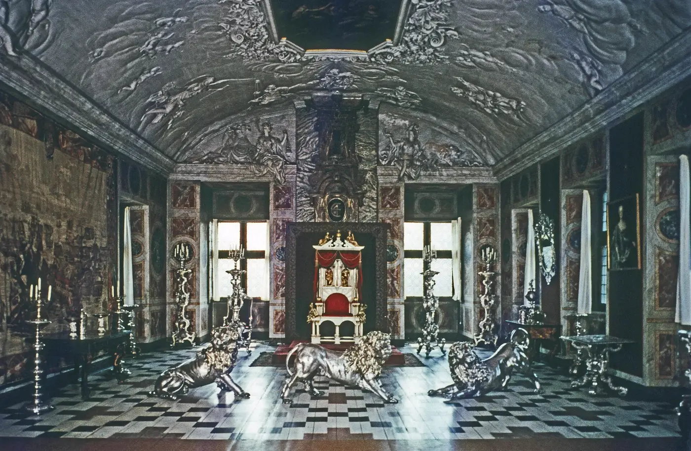 The Knights' Hall in Rosenborg Castle with ornate furniture and paintings